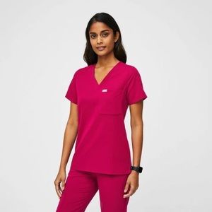 Figs women's One-Pocket Scrub Top - XXS / Ultra Rose